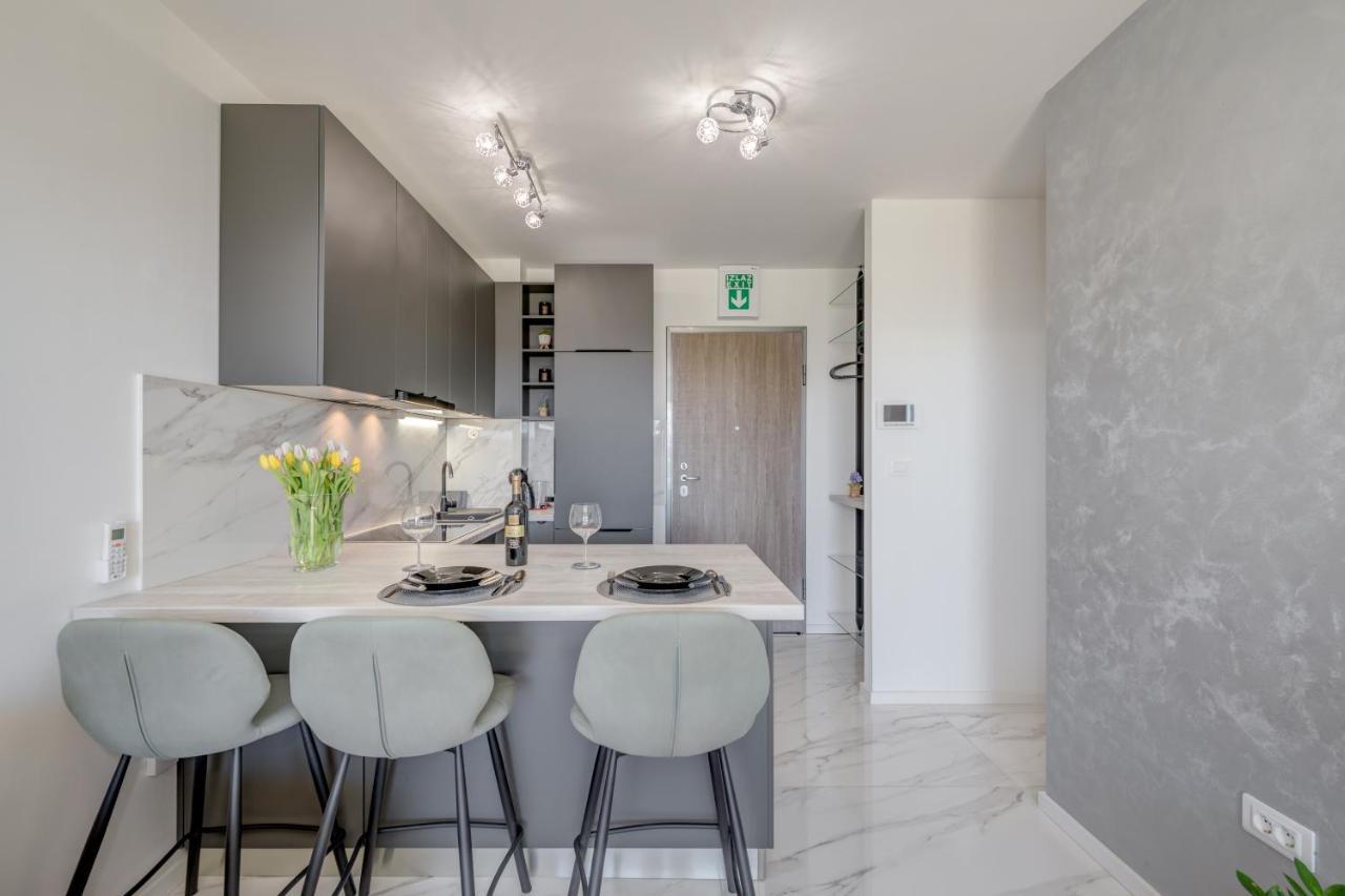 Ferienwohnung Searenity Split Exterior foto