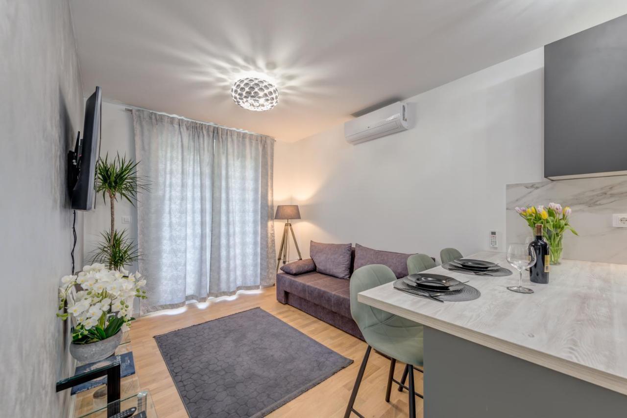 Ferienwohnung Searenity Split Exterior foto