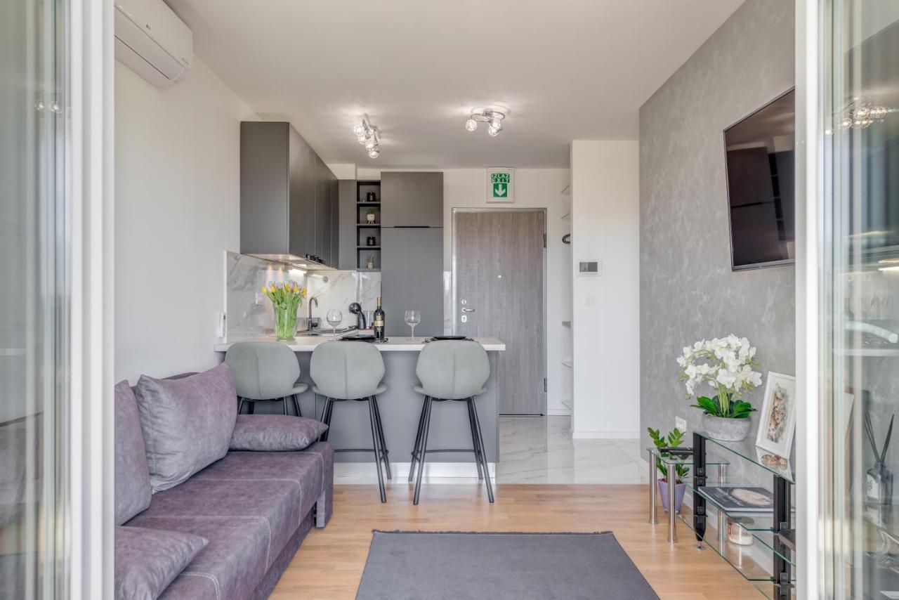 Ferienwohnung Searenity Split Exterior foto